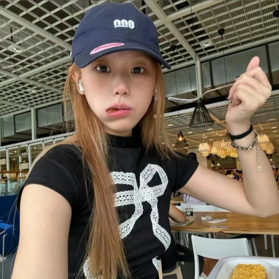 新人歌手曹政奭 海报